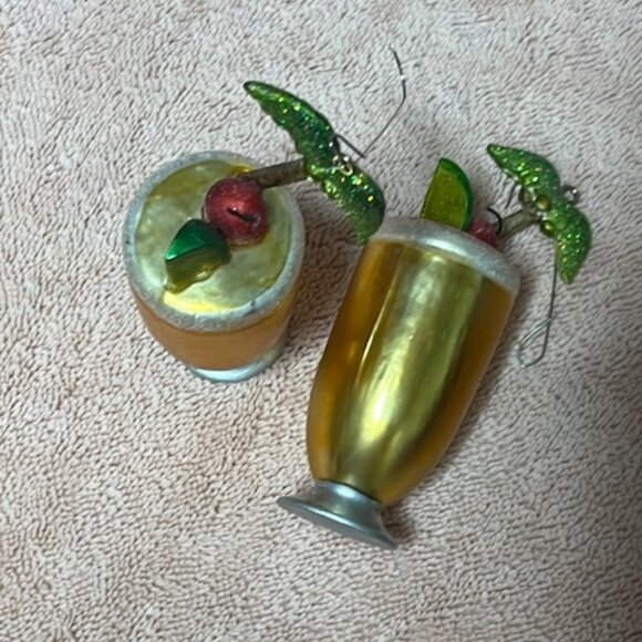Two Christmas Hand Blown Glass Tropical Cocktail Themed Holiday Ornaments 4" - Picture 8 of 13